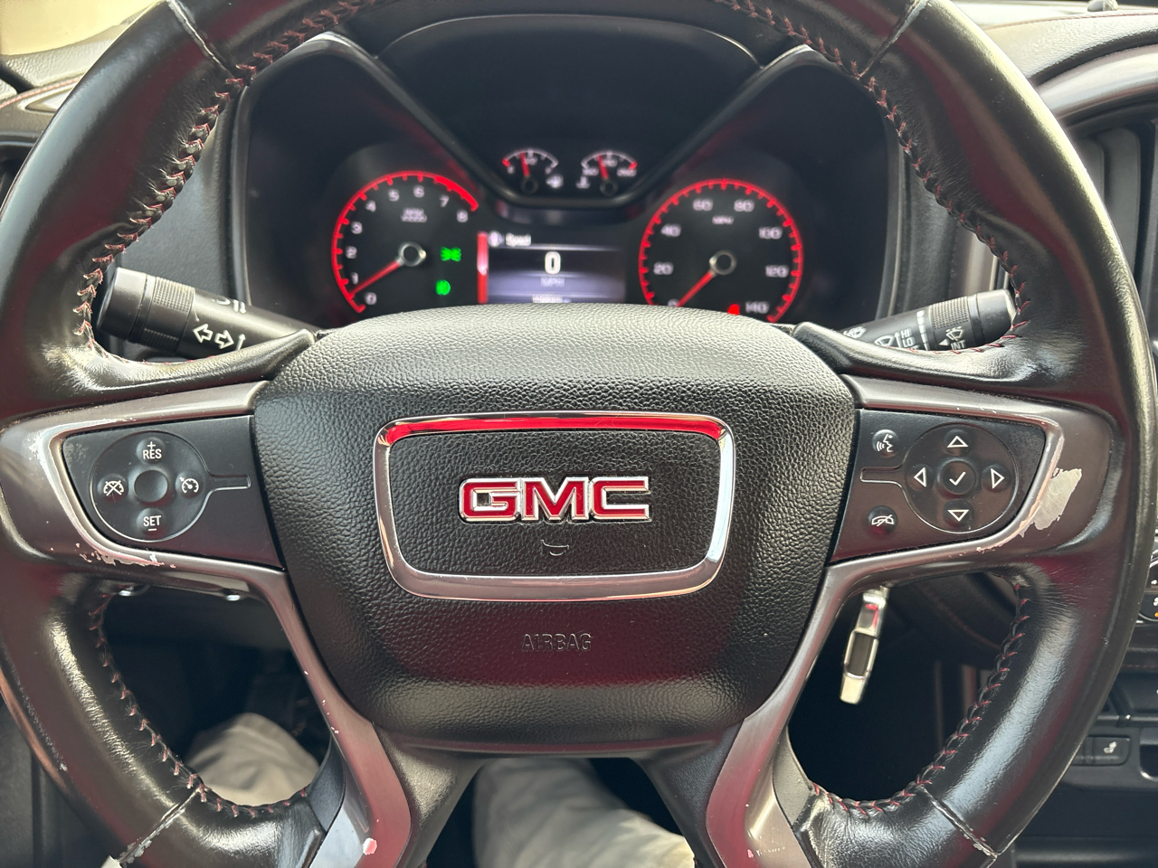 GMC Canyon SLE Crew Cab 4WD Short Box 2015