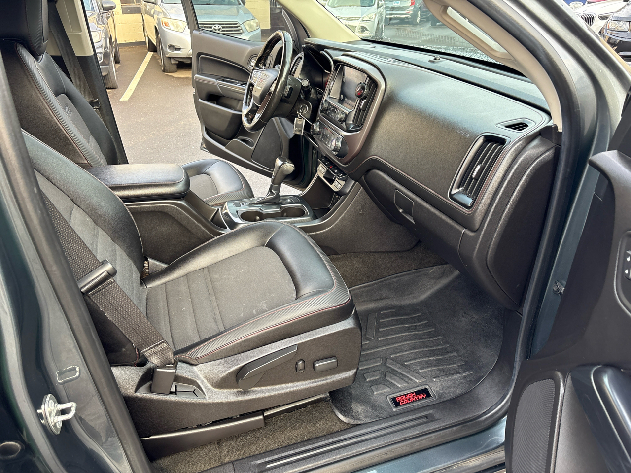 GMC Canyon SLE Crew Cab 4WD Short Box 2015