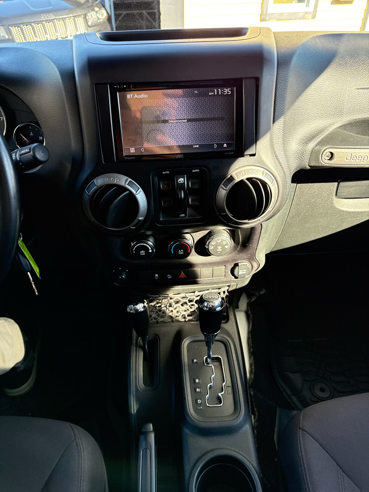 Jeep Wrangler Unlimited Sport 4WD 2017