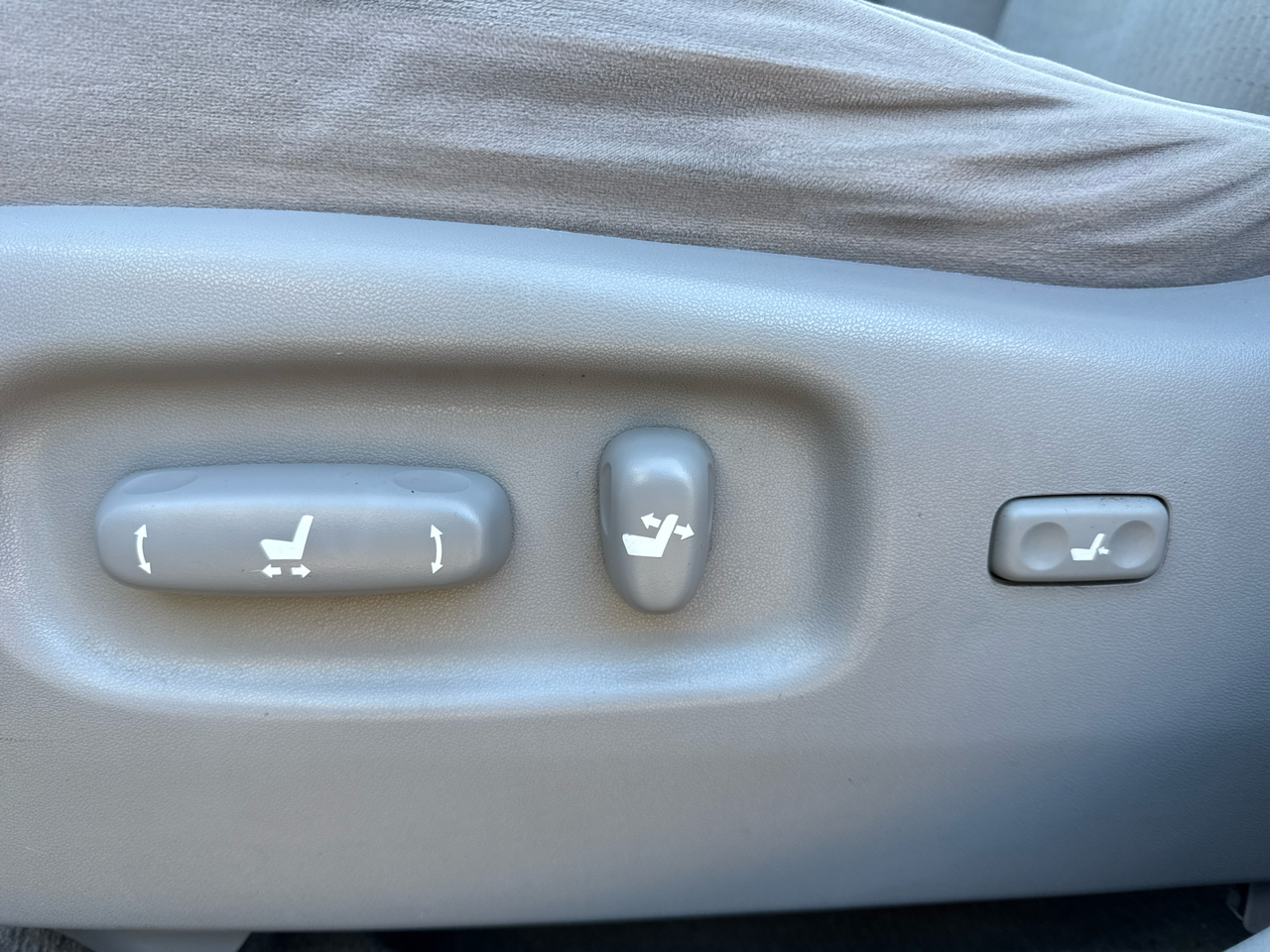 Toyota Highlander Base 4WD 2008