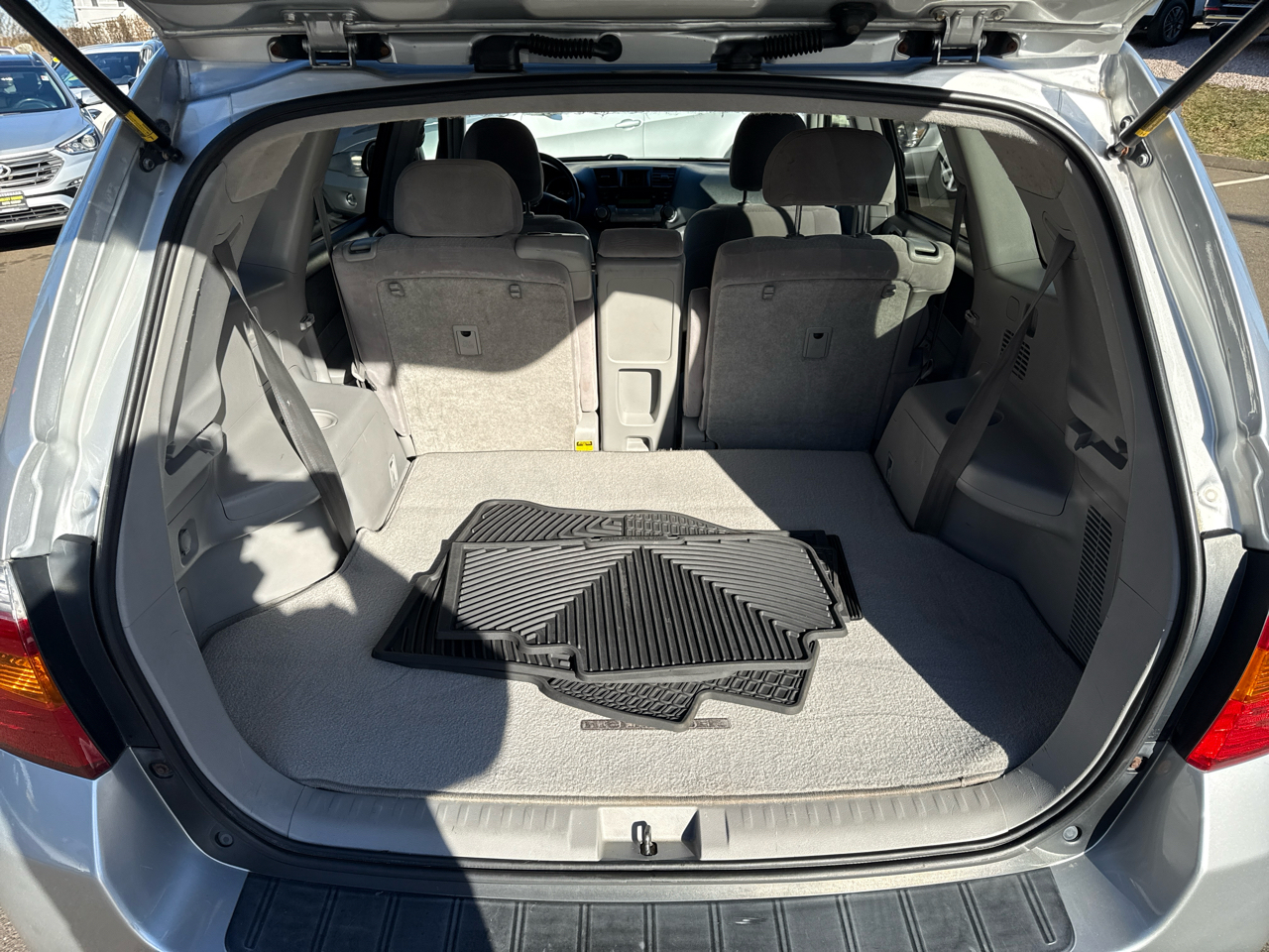 Toyota Highlander Base 4WD 2008