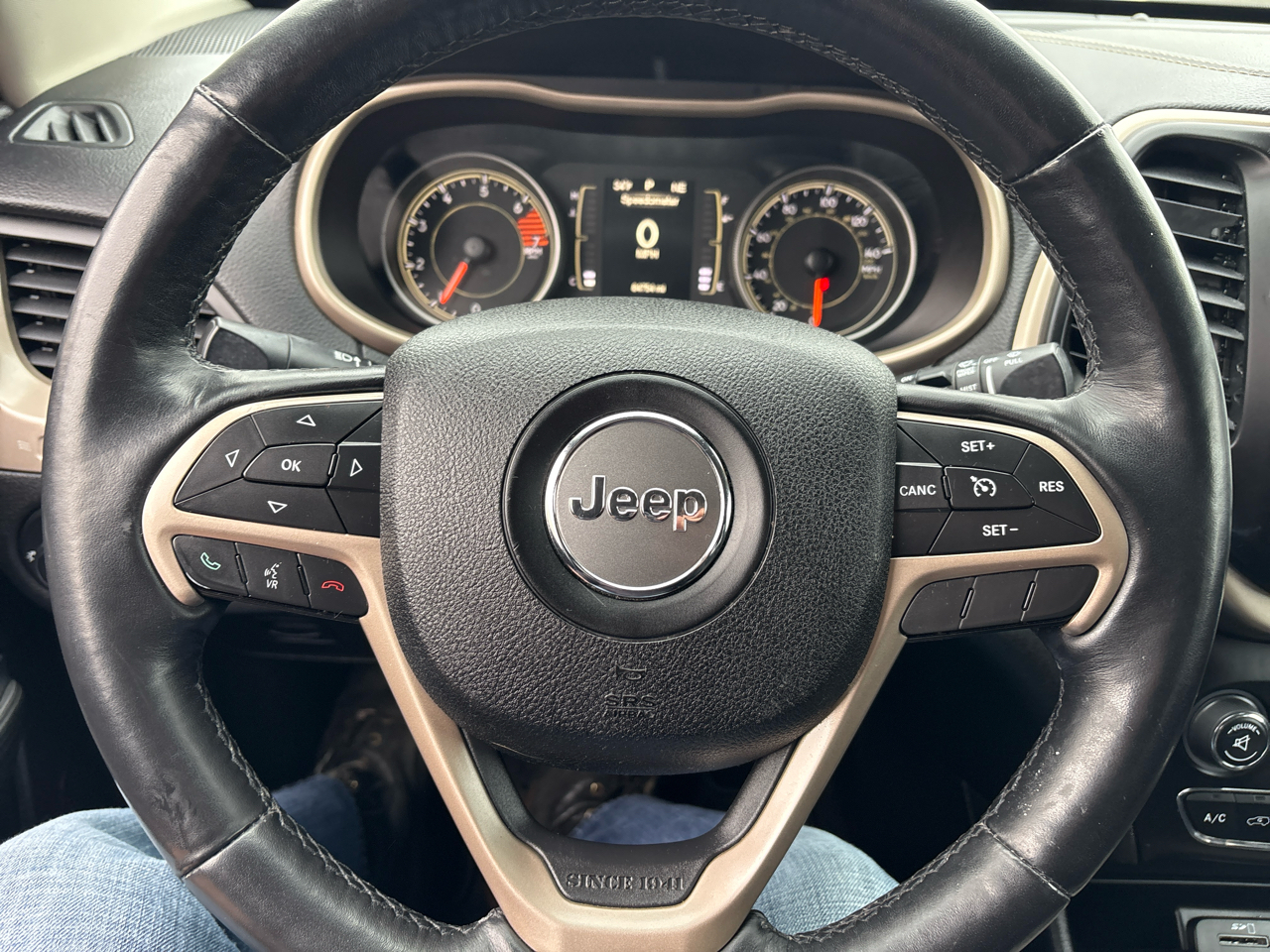 Jeep Cherokee Latitude 4WD 2016