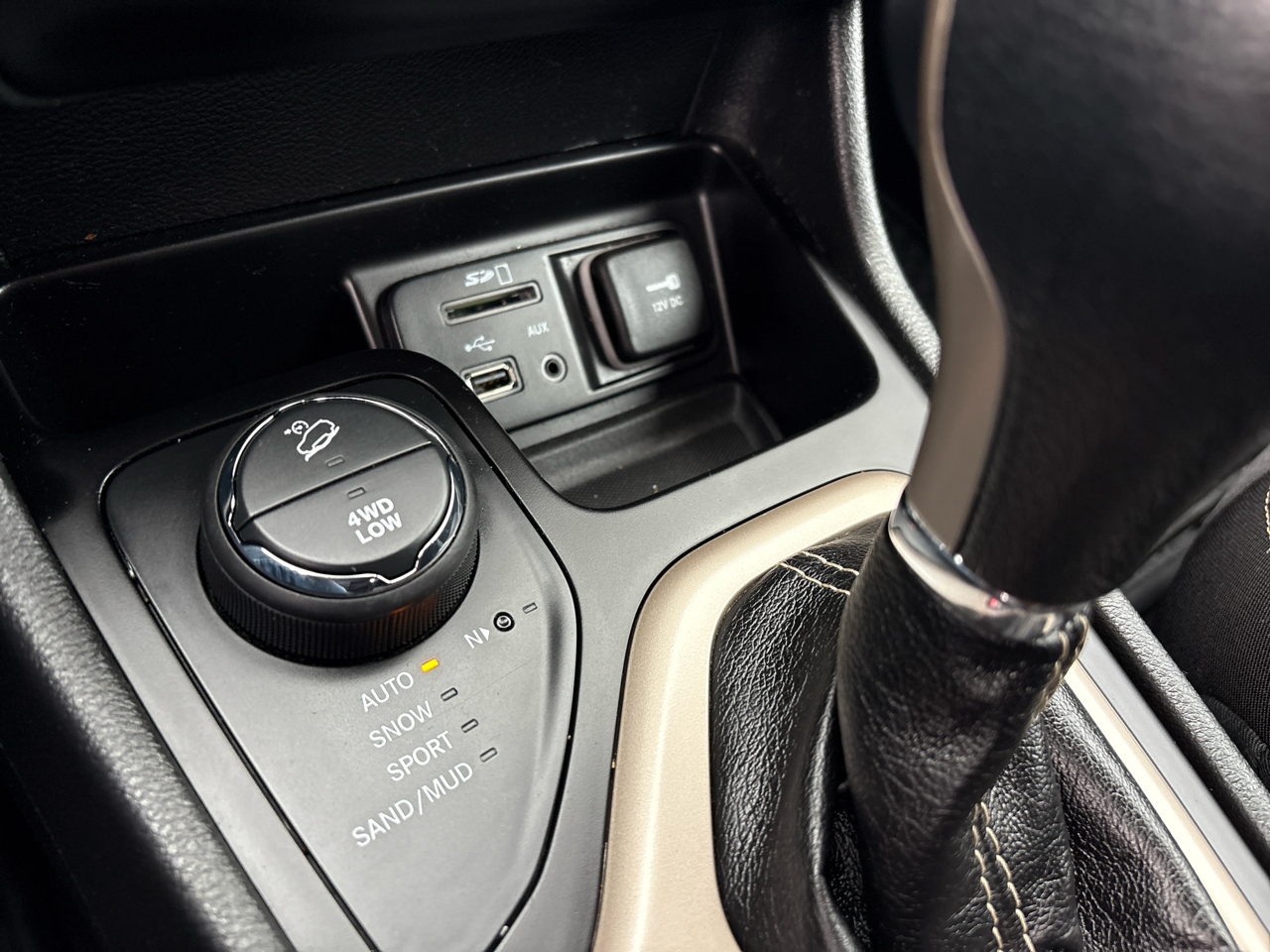 Jeep Cherokee Latitude 4WD 2016