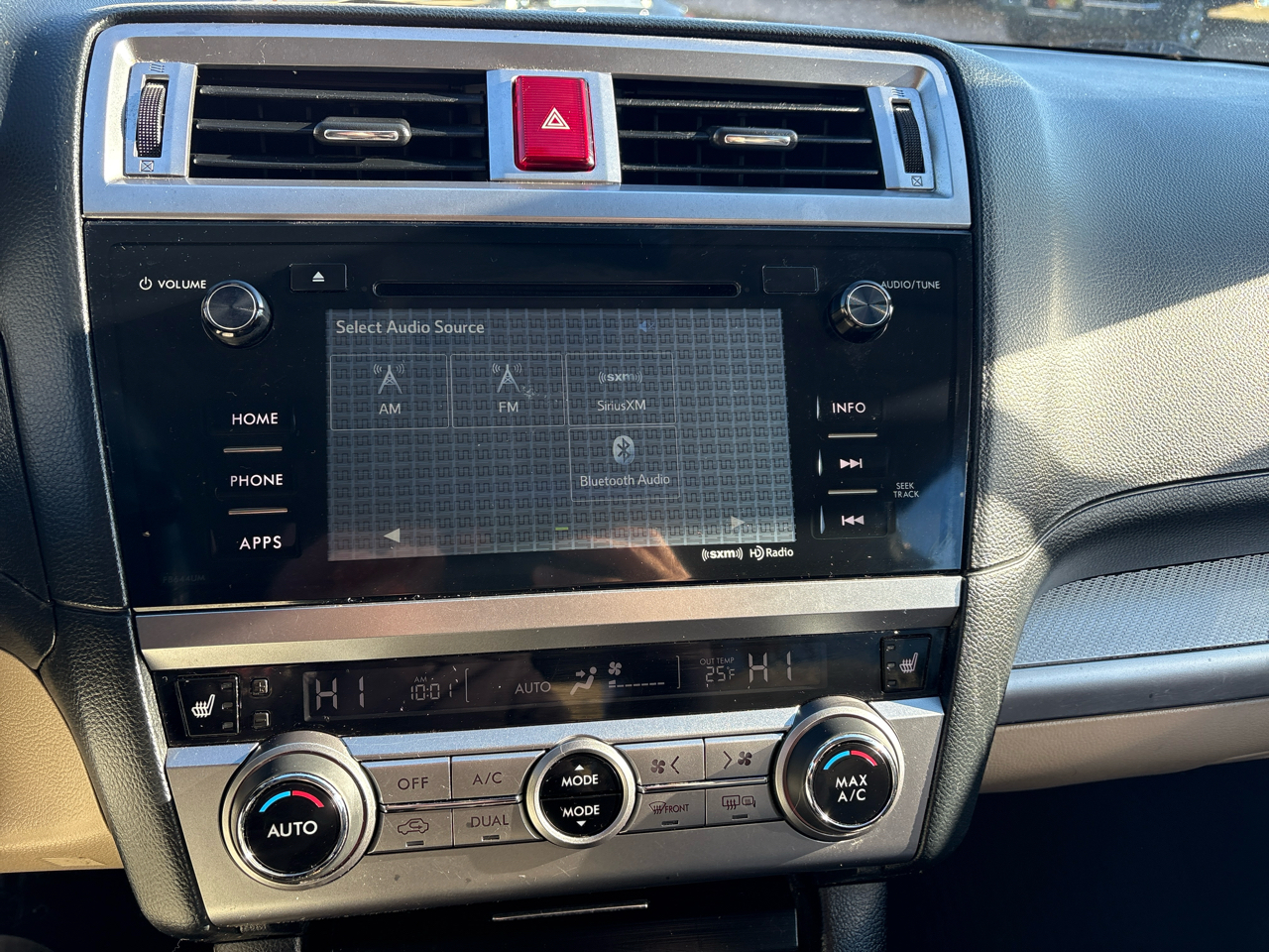 Subaru Outback 2.5i Premium 2015