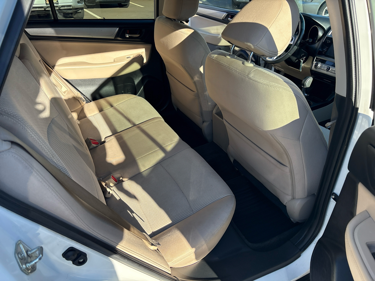 Subaru Outback 2.5i Premium 2015