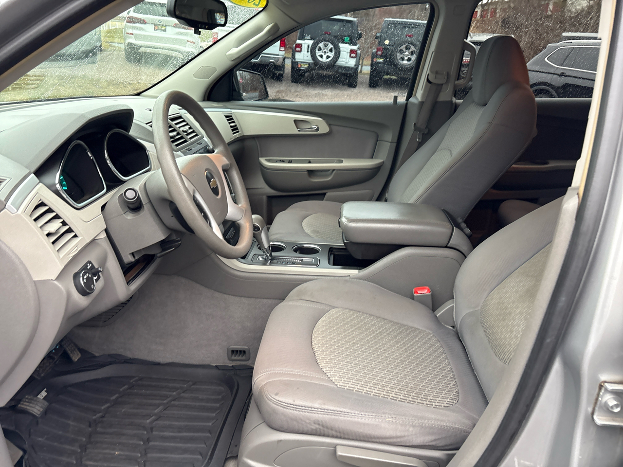 Chevrolet Traverse LS AWD 2009