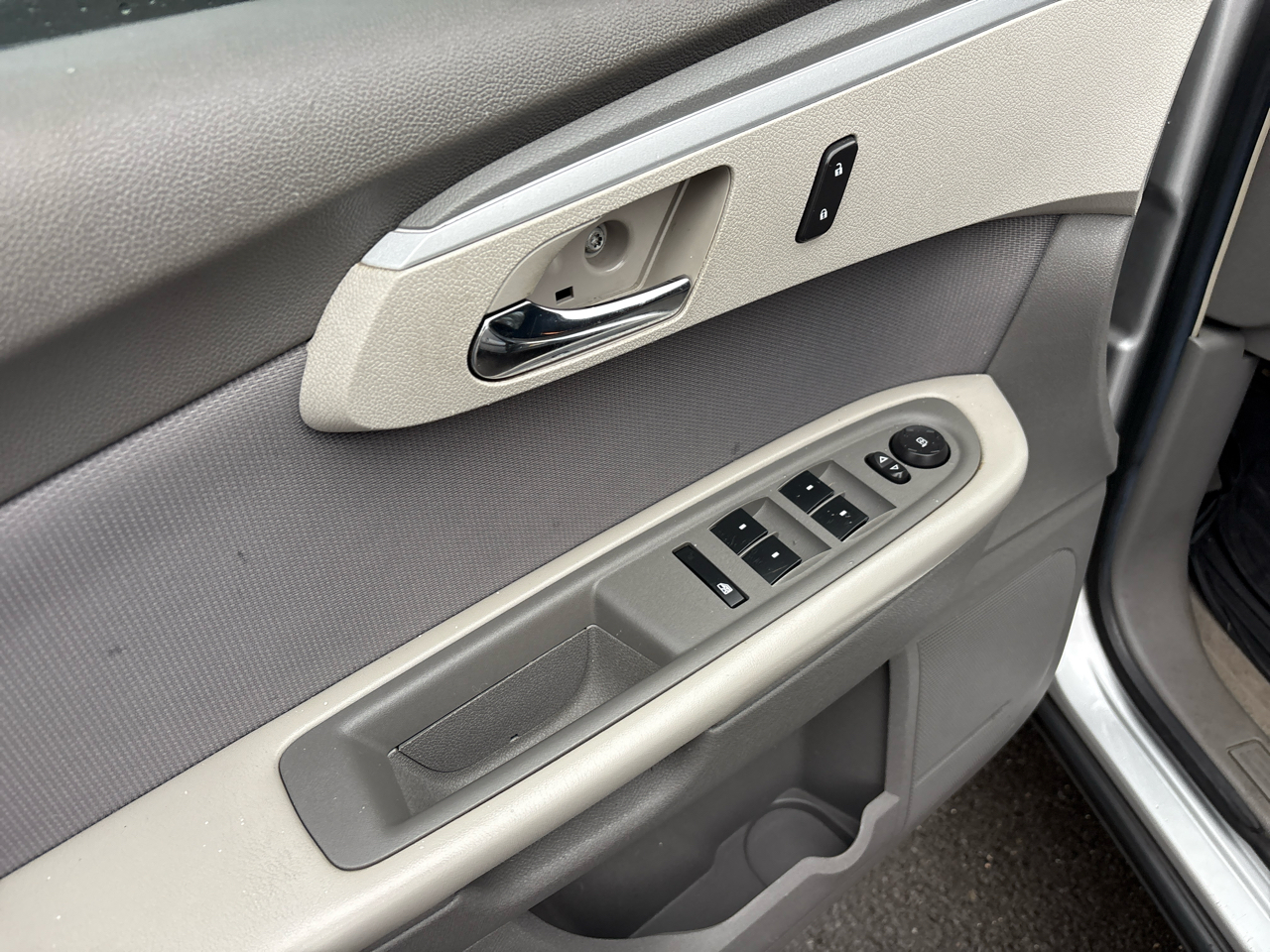 Chevrolet Traverse LS AWD 2009