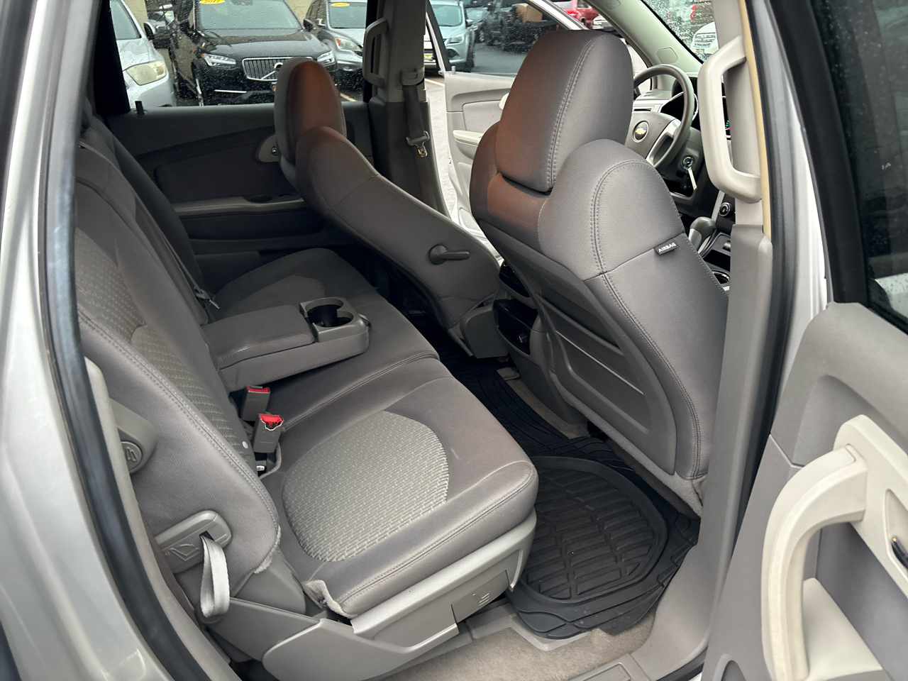 Chevrolet Traverse LS AWD 2009