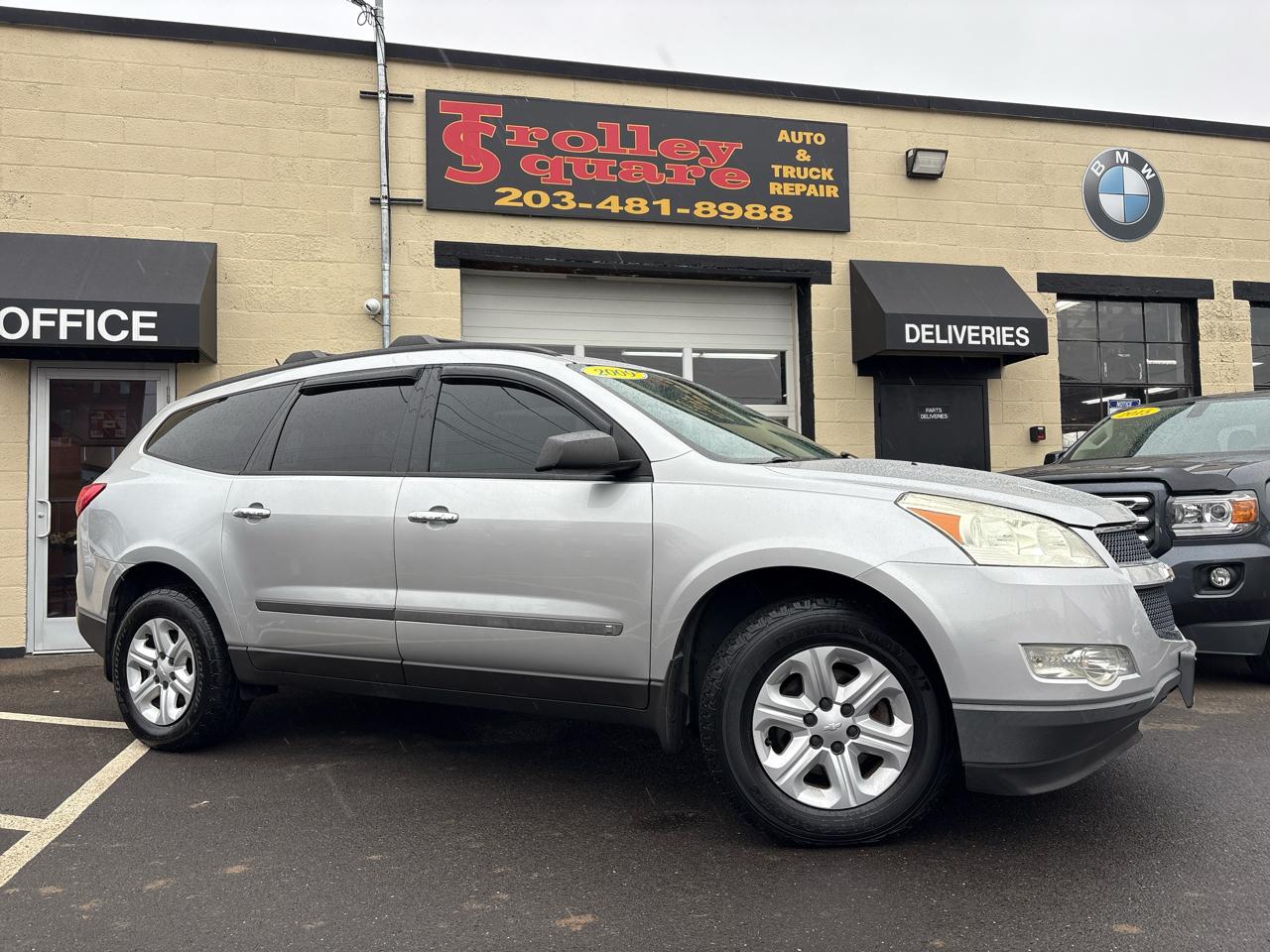 2009 Chevrolet Traverse LS AWD