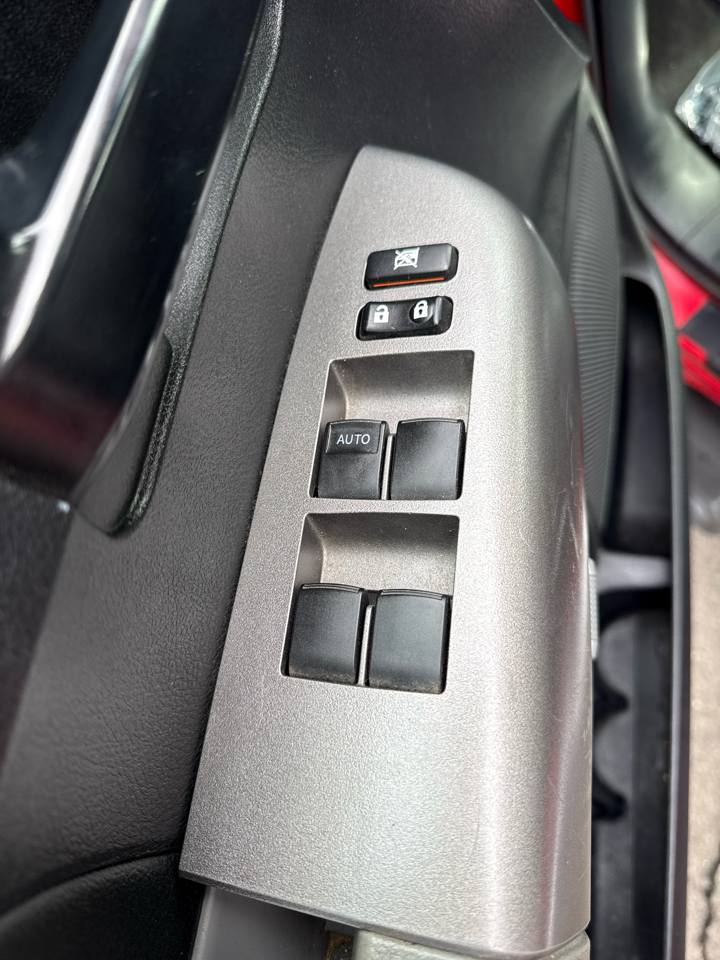 Toyota Tundra Tundra-Grade Double Cab 4.6L 4WD 2013