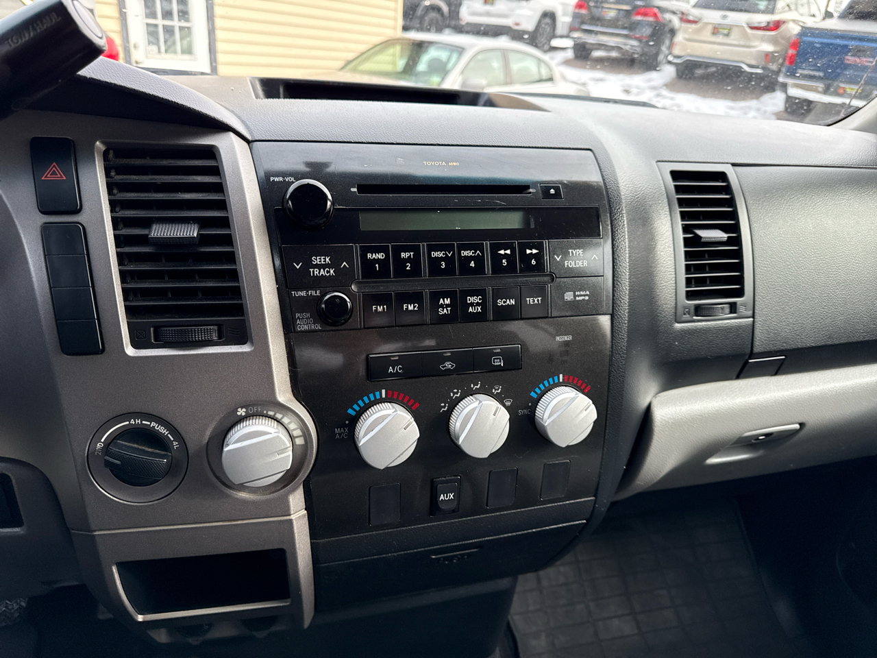 Toyota Tundra Tundra-Grade Double Cab 4.6L 4WD 2013