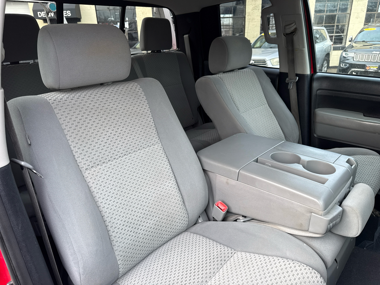 Toyota Tundra Tundra-Grade Double Cab 4.6L 4WD 2013