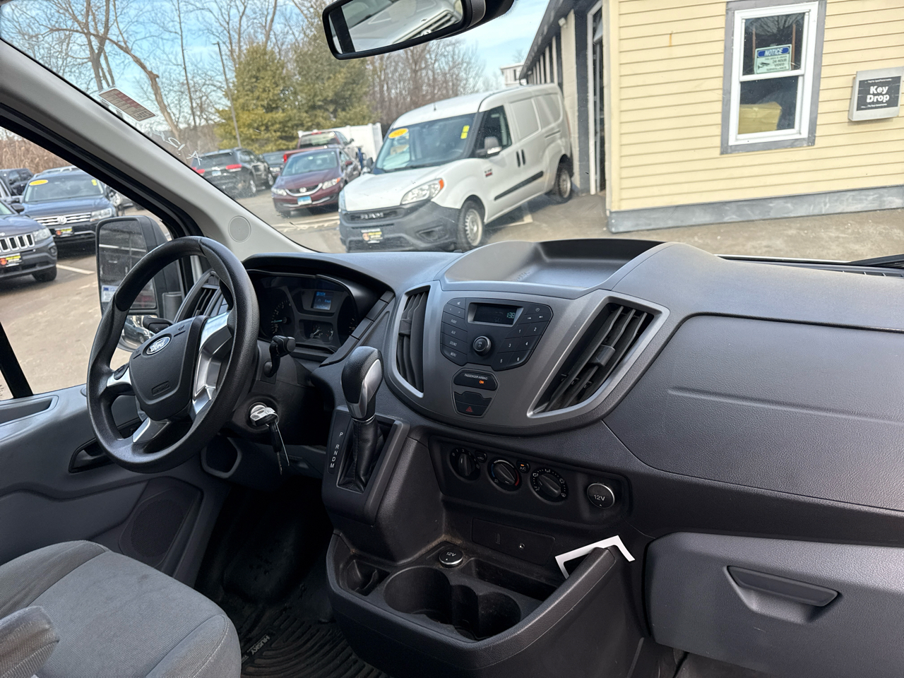 Ford Transit 250 Van Low Roof 60/40 Pass.130-in. WB 2016