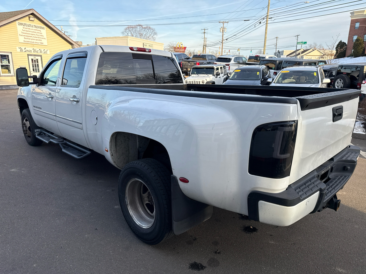 GMC Sierra 3500HD Denali Crew Cab SRW 4WD 2014