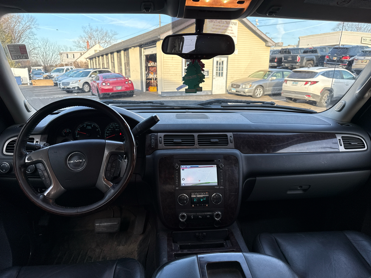 GMC Sierra 3500HD Denali Crew Cab SRW 4WD 2014