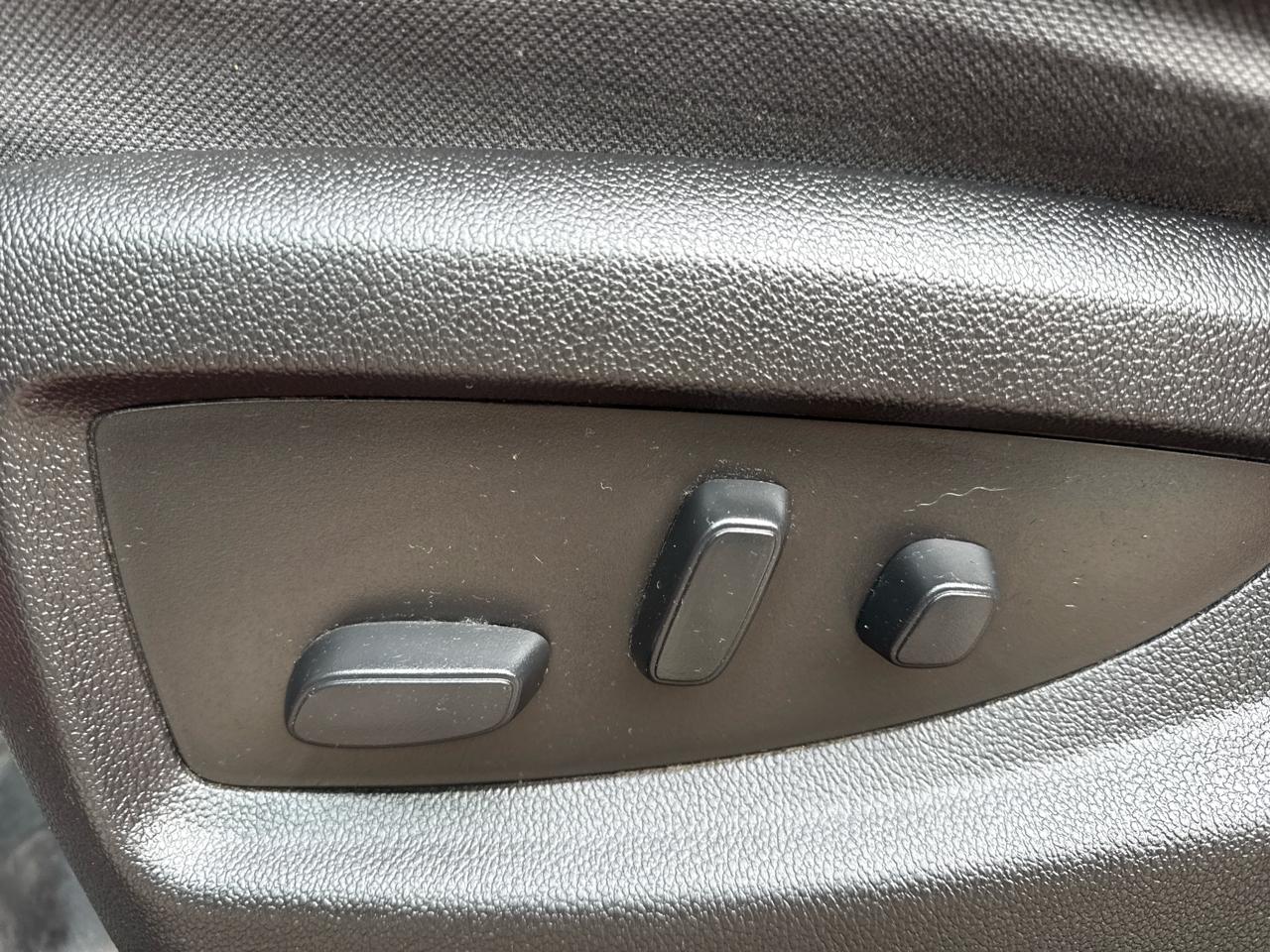 GMC Sierra 3500HD Base Crew Cab Long Box 4WD 2018