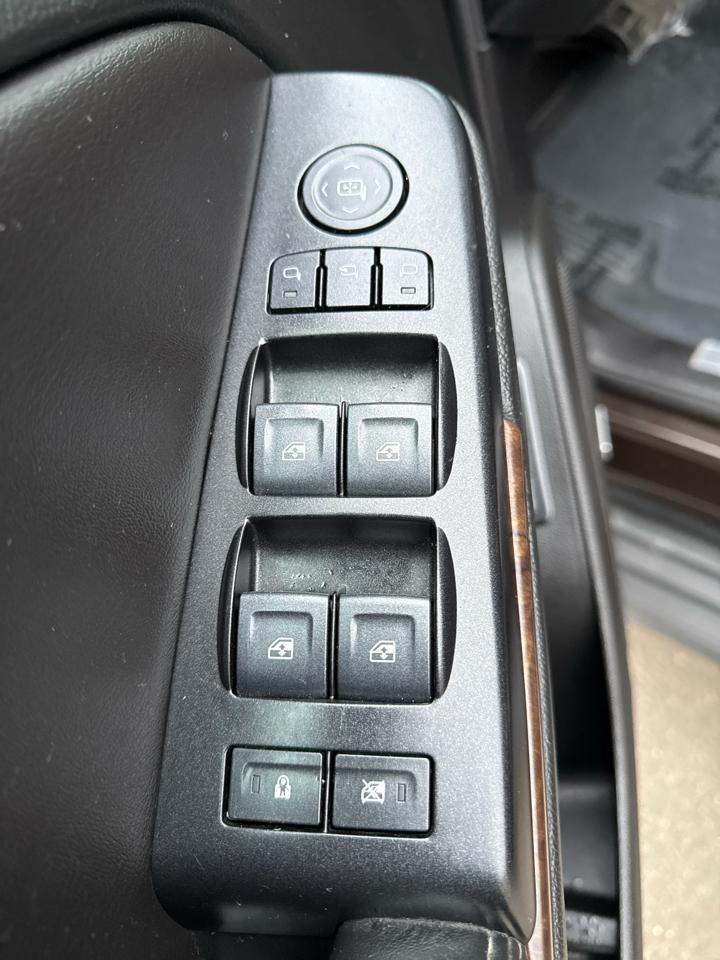 Chevrolet Suburban LT 4WD 2018