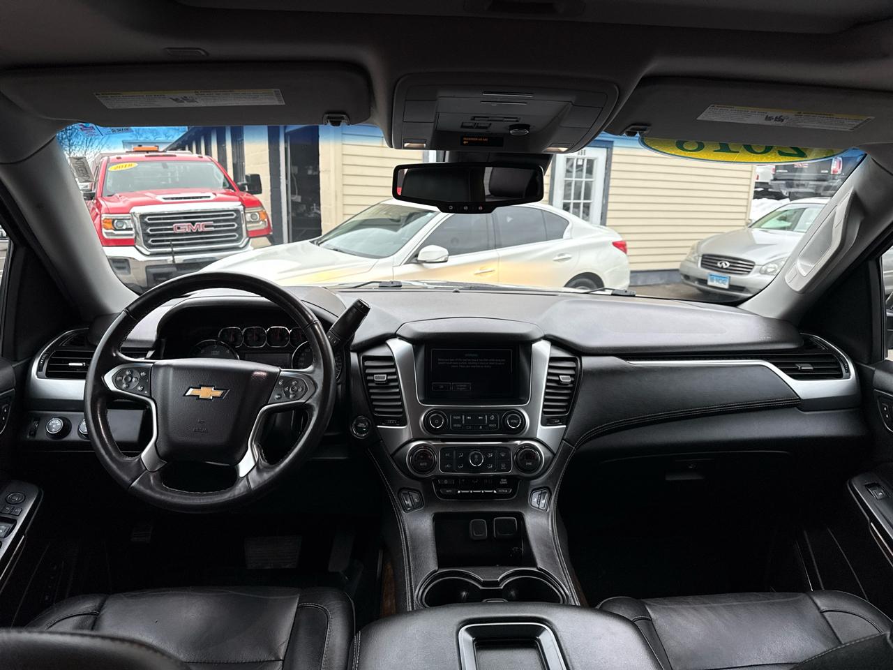 Chevrolet Suburban LT 4WD 2018