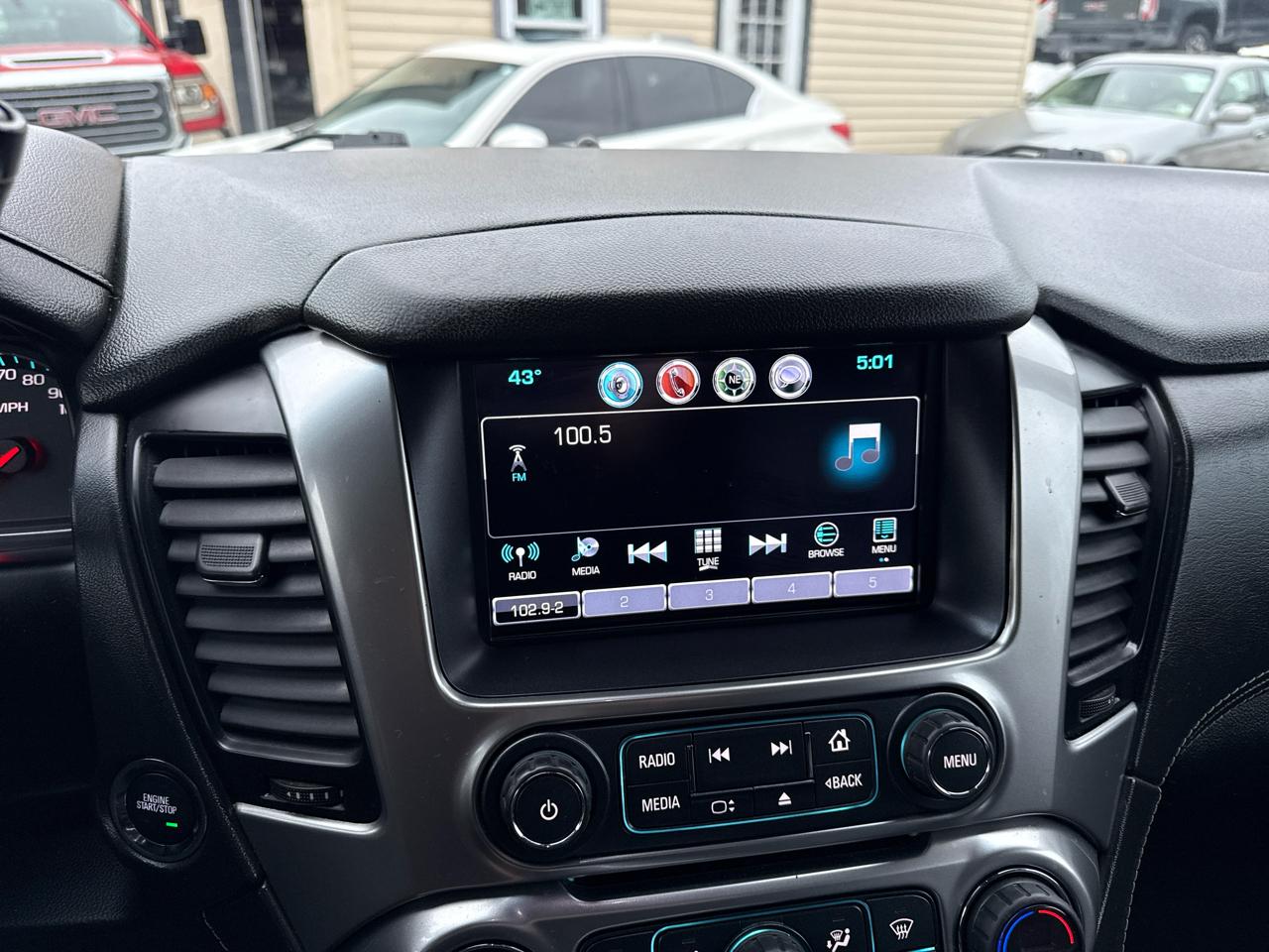 Chevrolet Suburban LT 4WD 2018