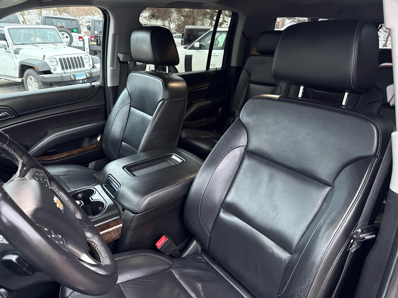 Chevrolet Suburban LT 4WD 2018