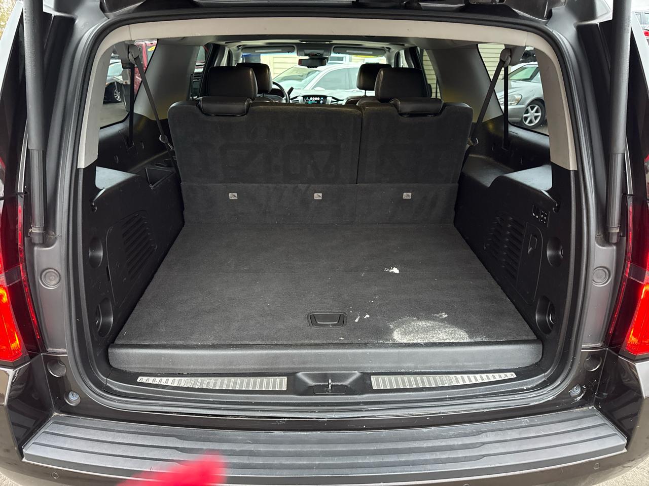 Chevrolet Suburban LT 4WD 2018