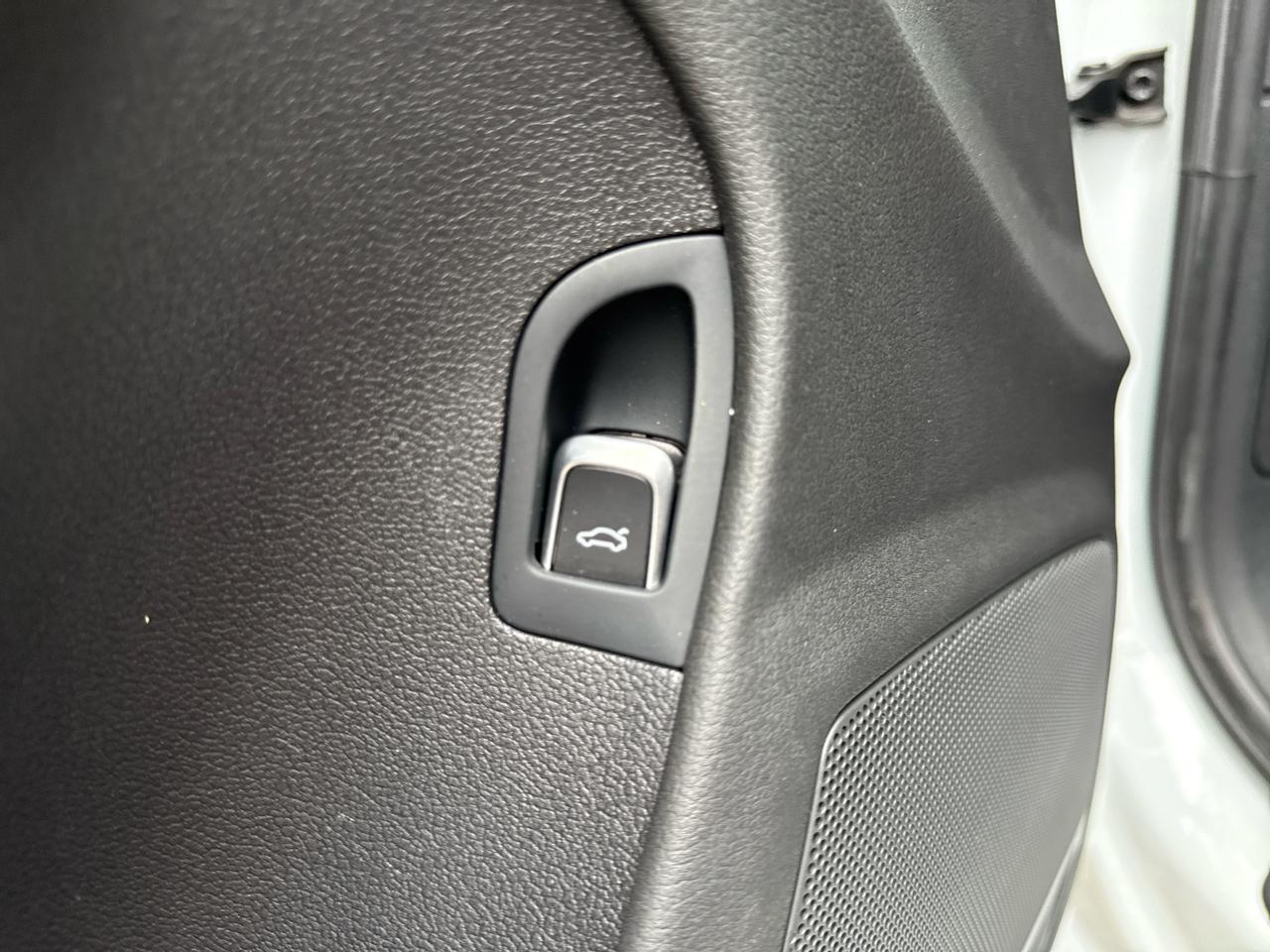 Audi S4 Sedan quattro S tronic 2013