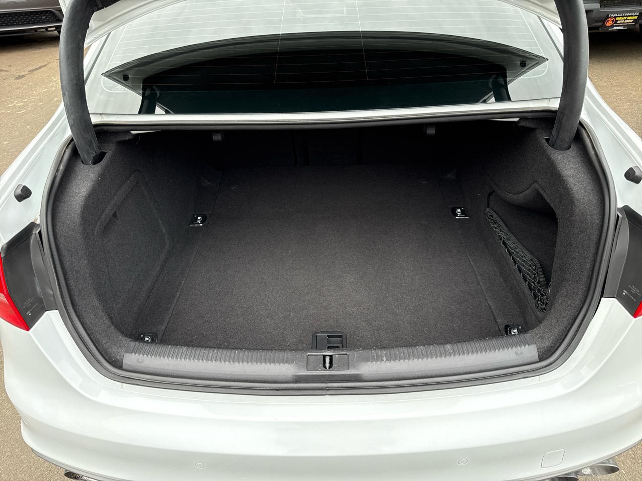 Audi S4 Sedan quattro S tronic 2013