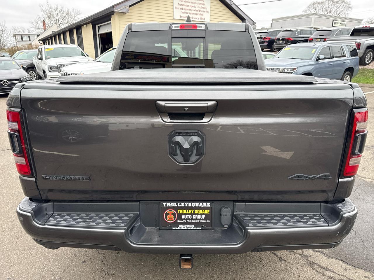 RAM 1500 Laramie Crew Cab SWB 4WD 2021