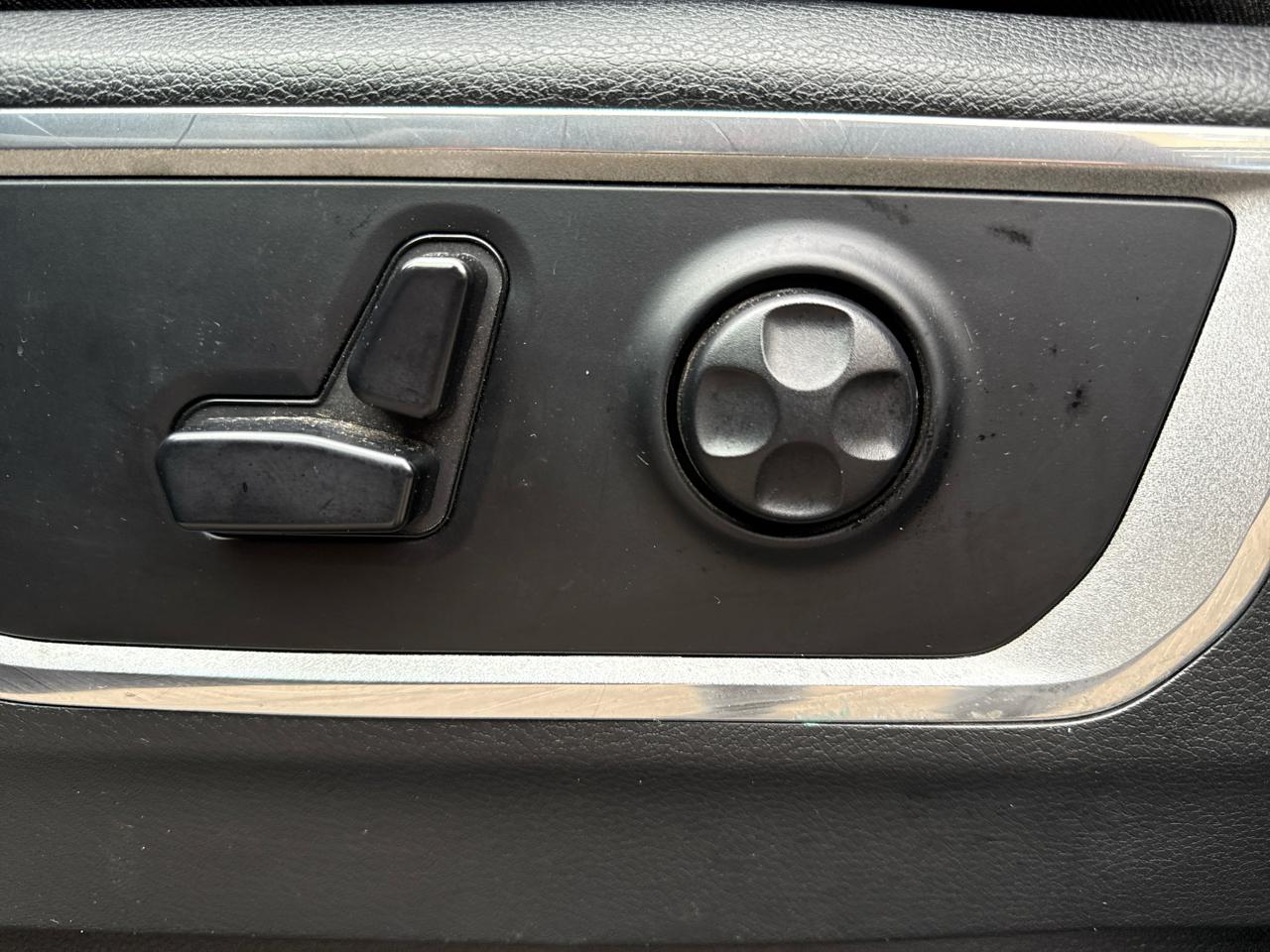 RAM 1500 Laramie Crew Cab SWB 4WD 2021