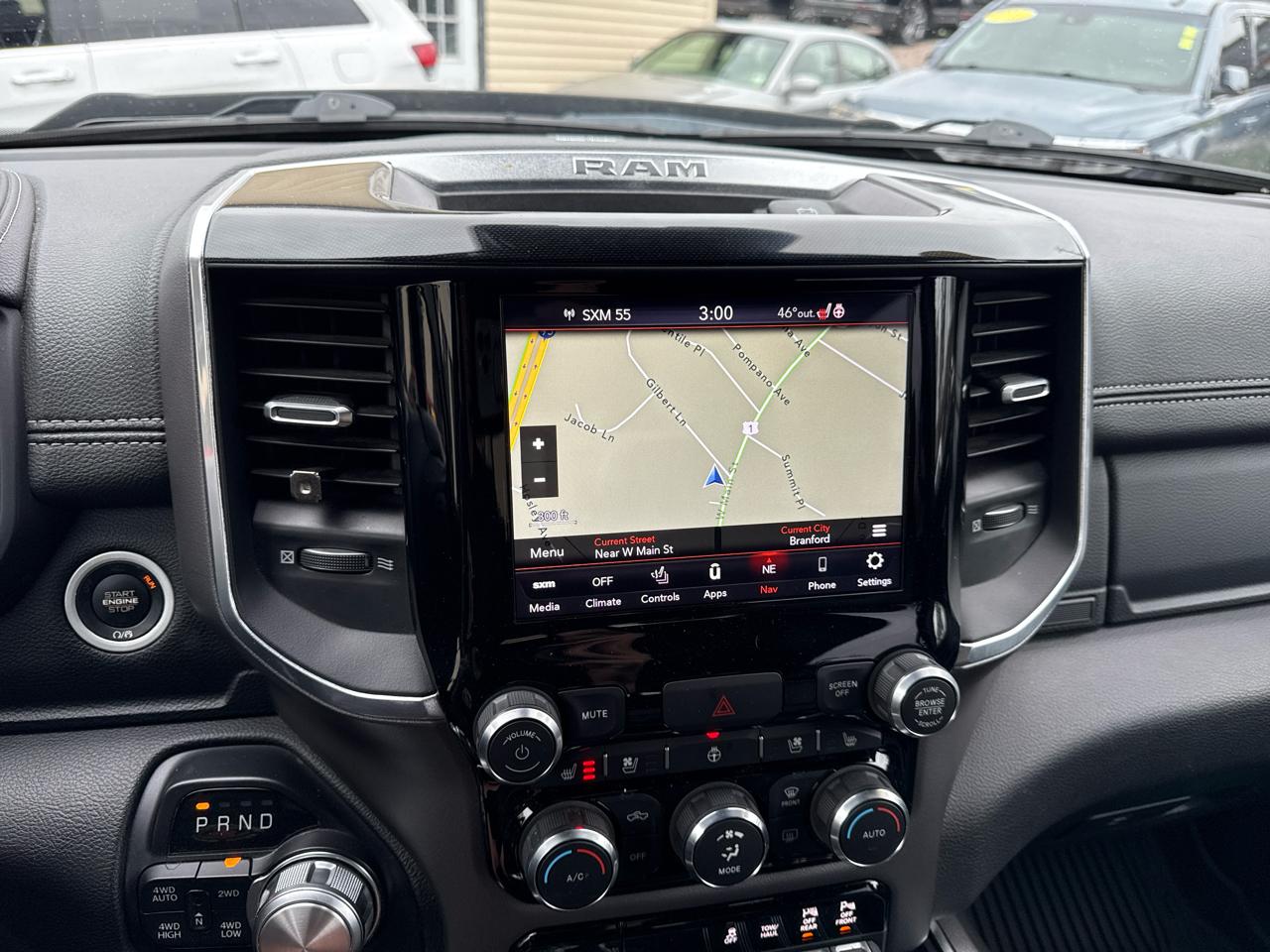 RAM 1500 Laramie Crew Cab SWB 4WD 2021