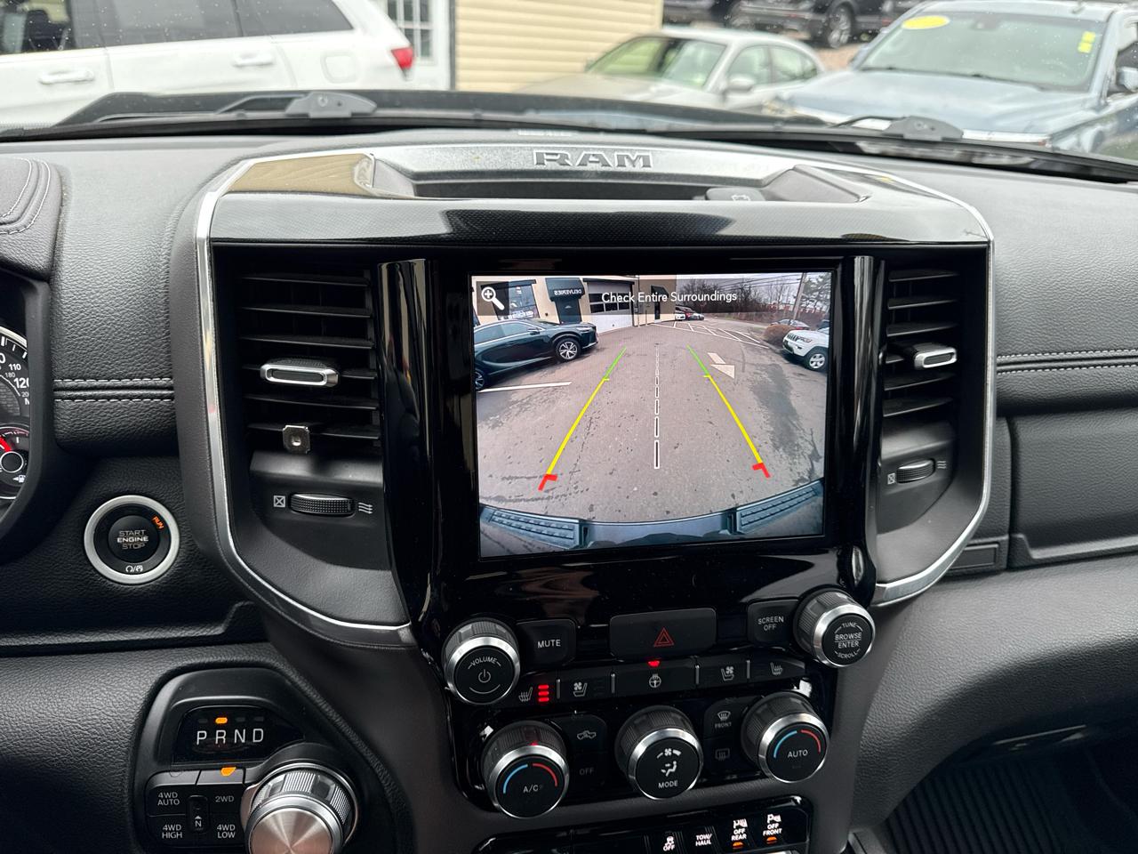 RAM 1500 Laramie Crew Cab SWB 4WD 2021