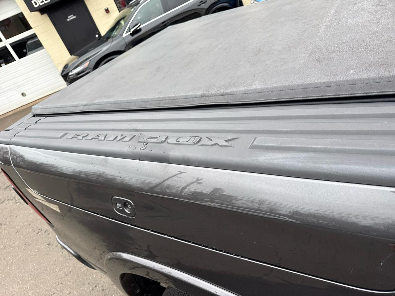 RAM 1500 Laramie Crew Cab SWB 4WD 2021