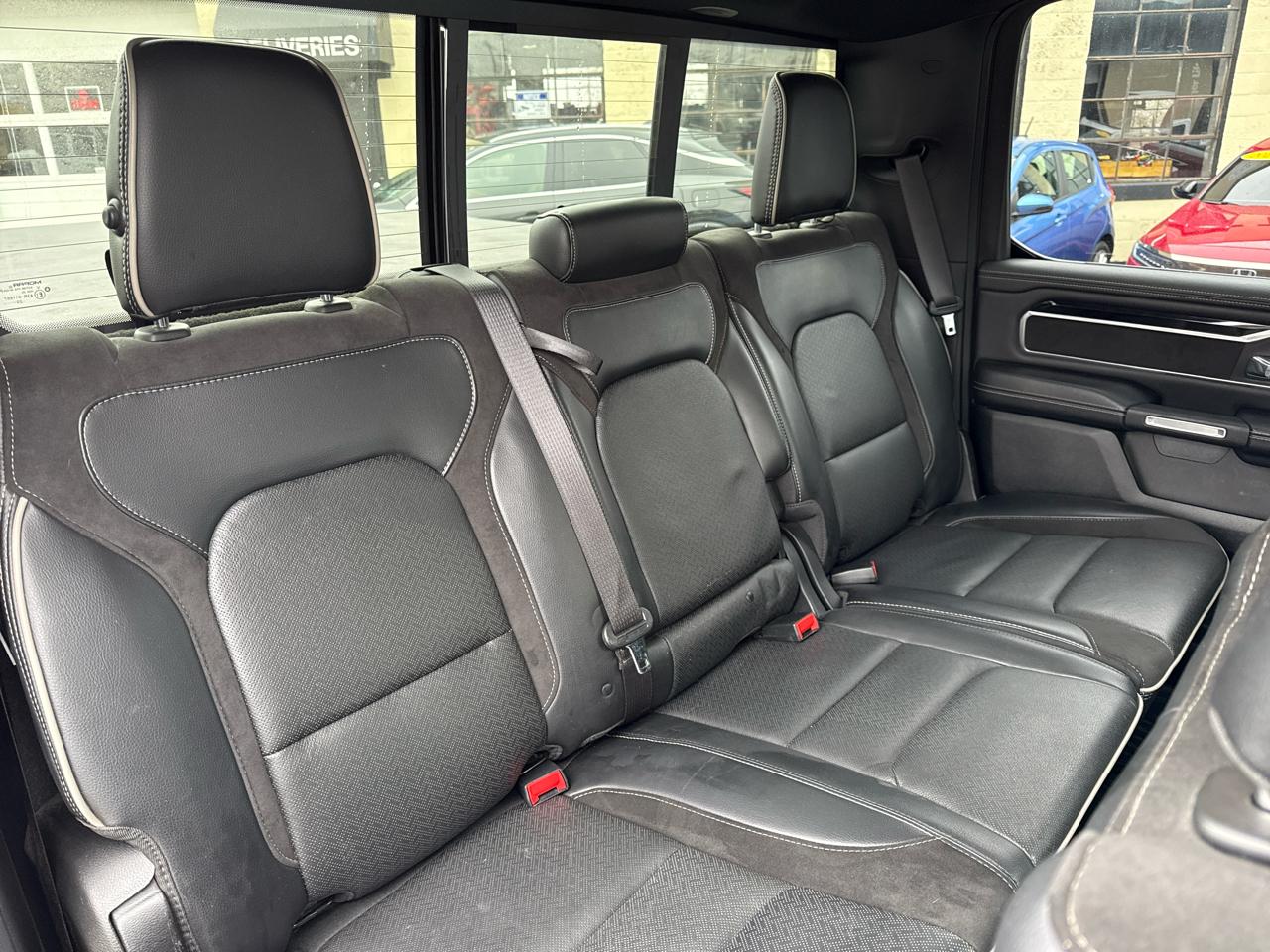 RAM 1500 Laramie Crew Cab SWB 4WD 2021