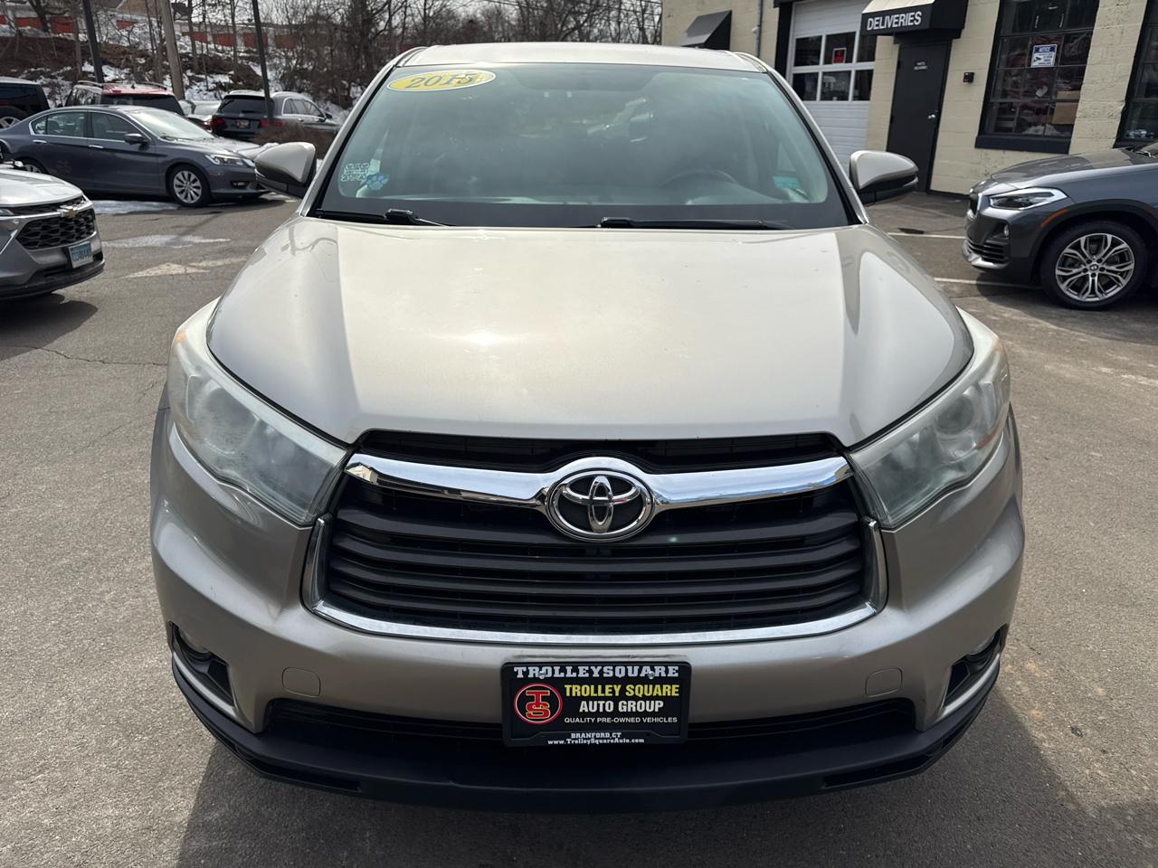 Toyota Highlander LE AWD V6 2015