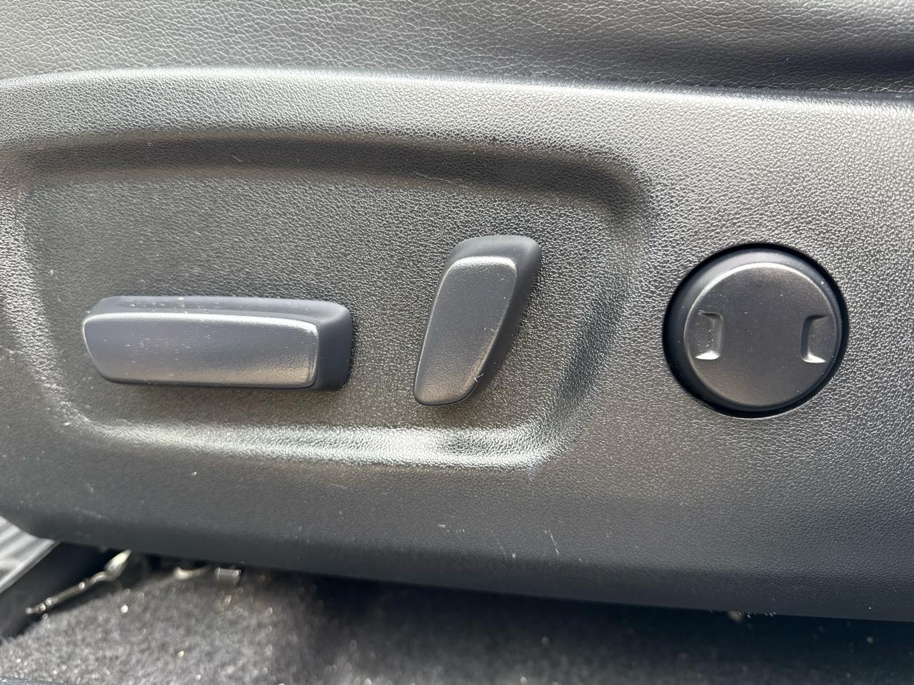 Toyota Highlander LE AWD V6 2015