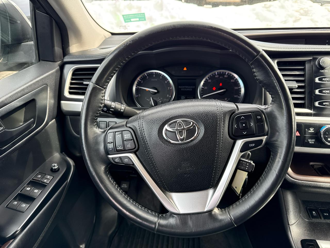 Toyota Highlander LE AWD V6 2015