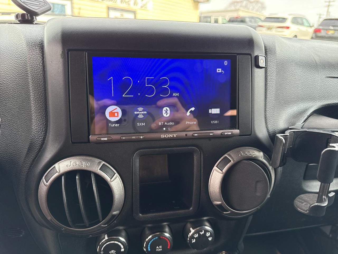 Jeep Wrangler Sport 4WD 2011