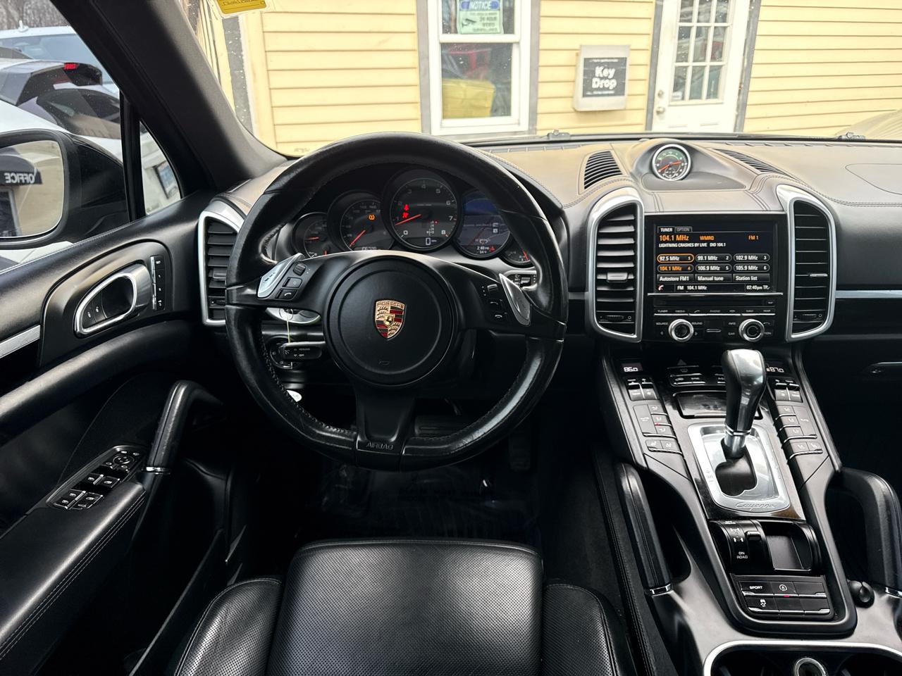 Porsche Cayenne Base 2014