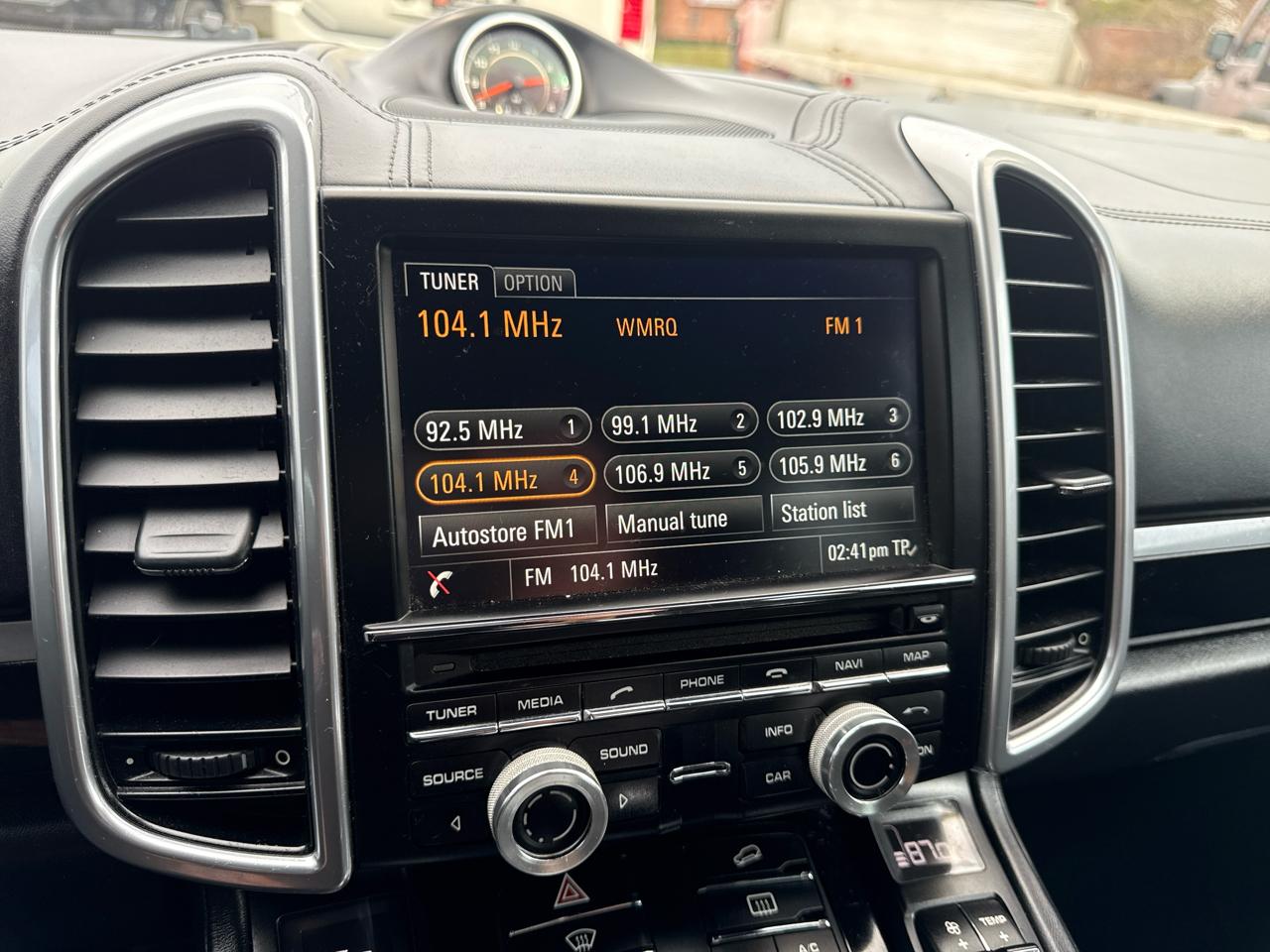 Porsche Cayenne Base 2014