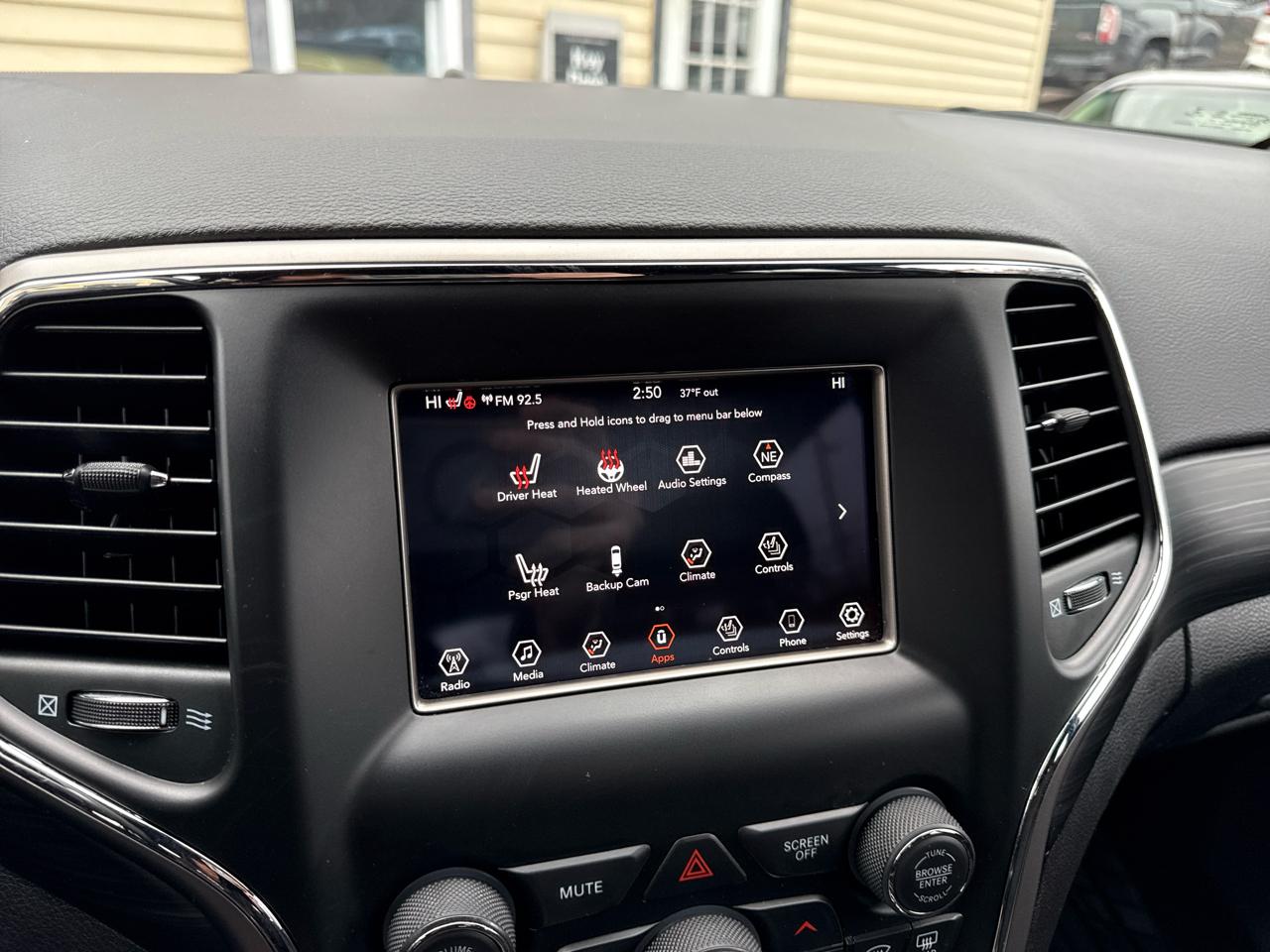 Jeep Grand Cherokee Laredo E 4WD 2021