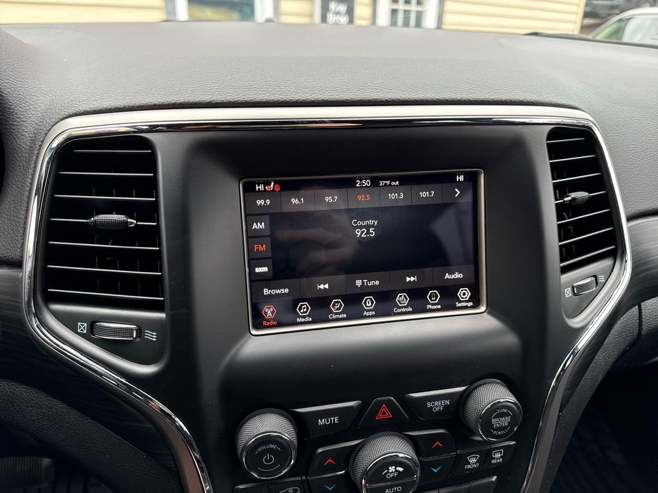 Jeep Grand Cherokee Laredo E 4WD 2021