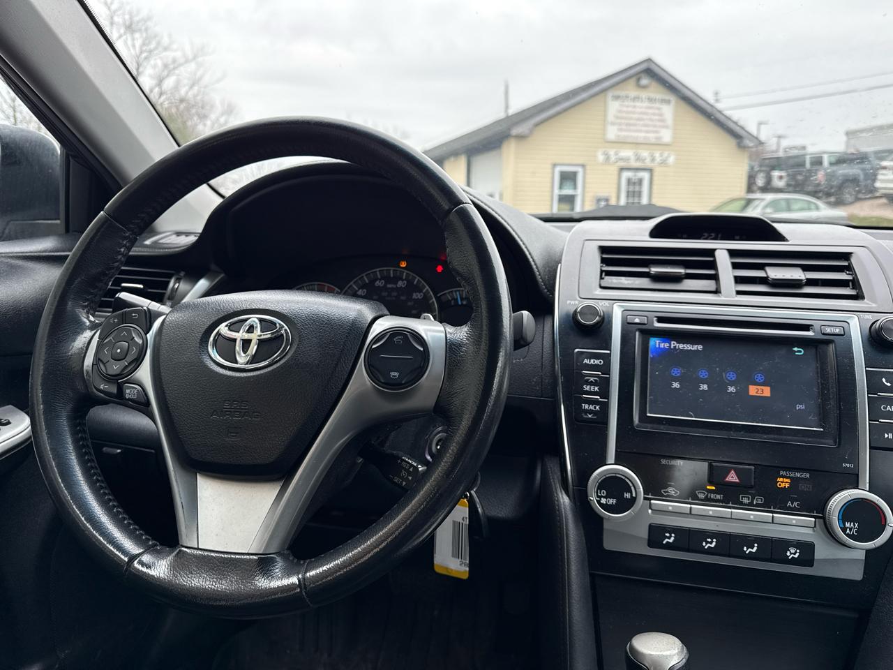 Toyota Camry L 2012