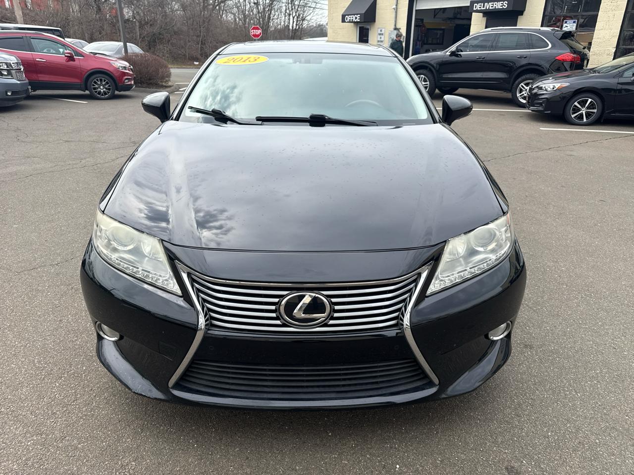 Lexus ES 350 Sedan 2013