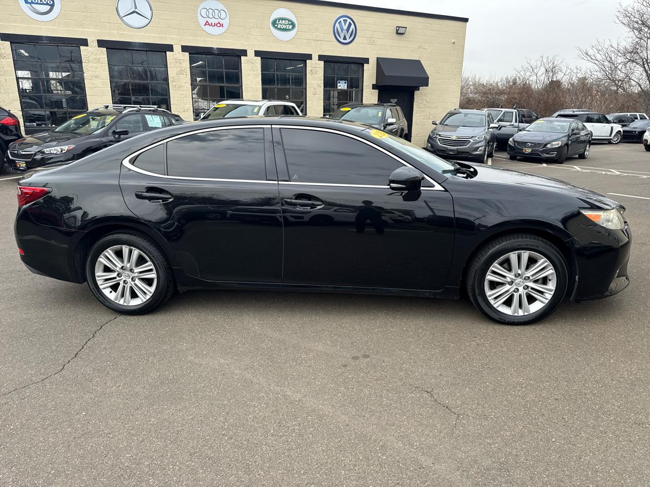 Lexus ES 350 Sedan 2013