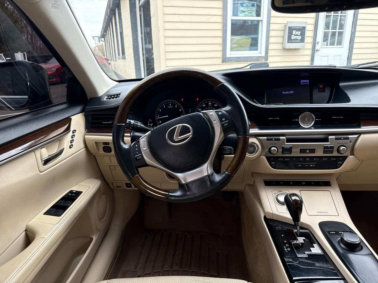 Lexus ES 350 Sedan 2013