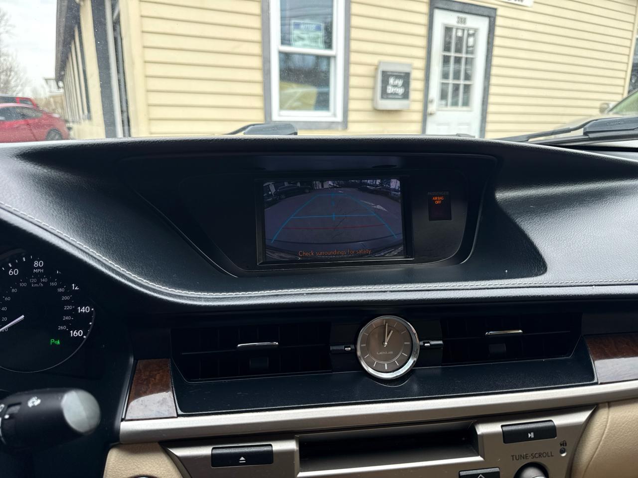 Lexus ES 350 Sedan 2013