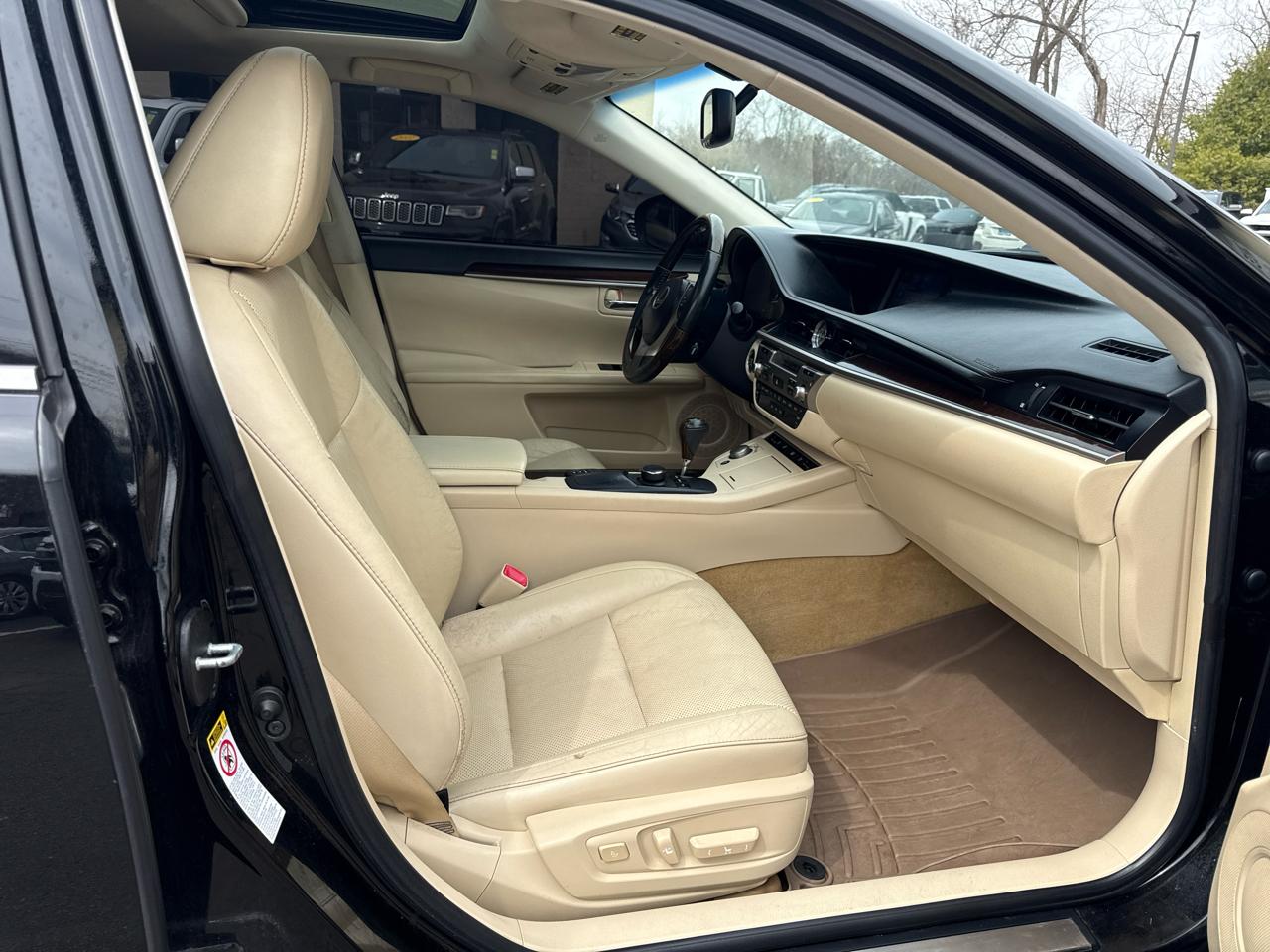 Lexus ES 350 Sedan 2013