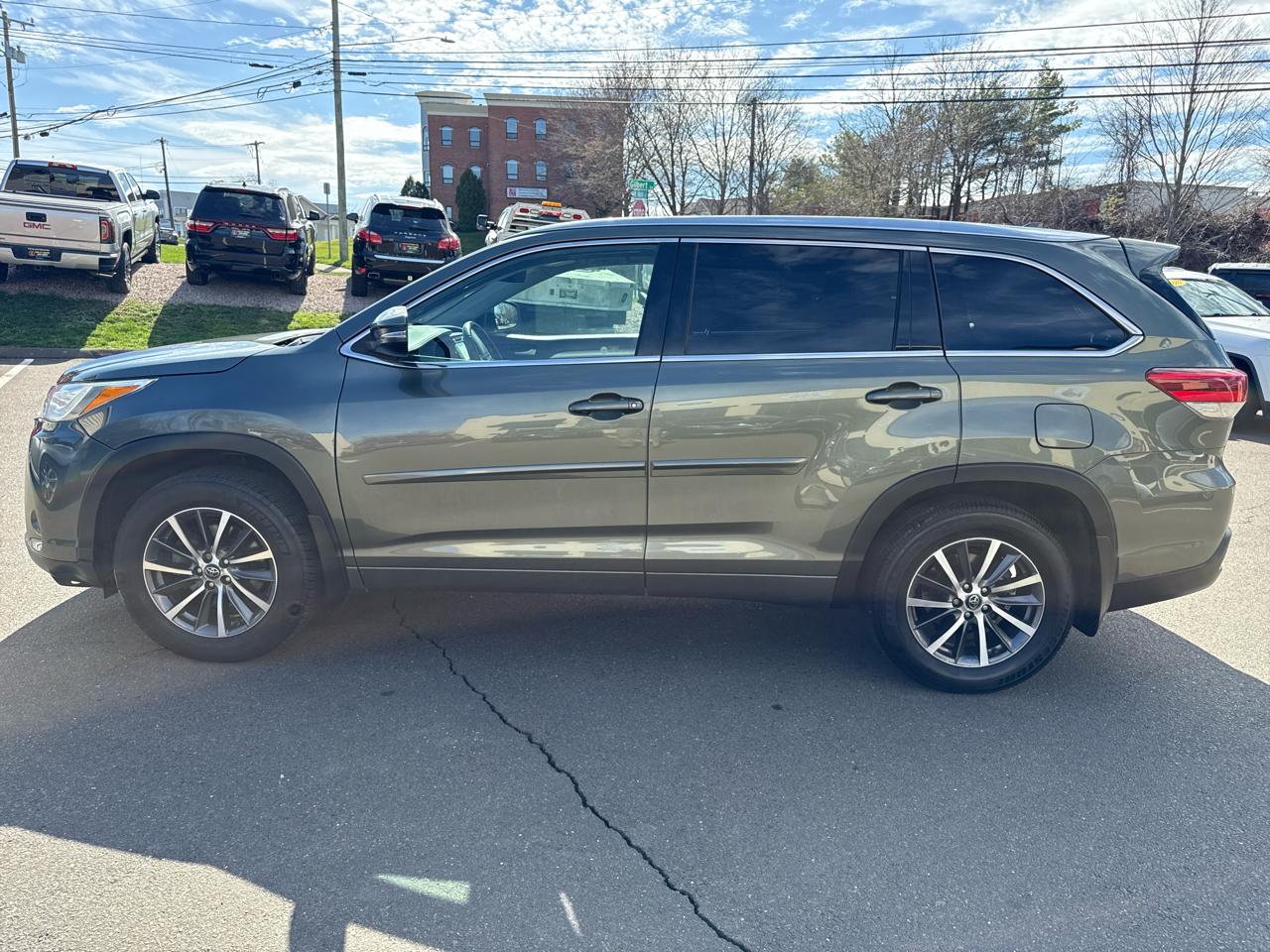 Toyota Highlander SE AWD V6 2018