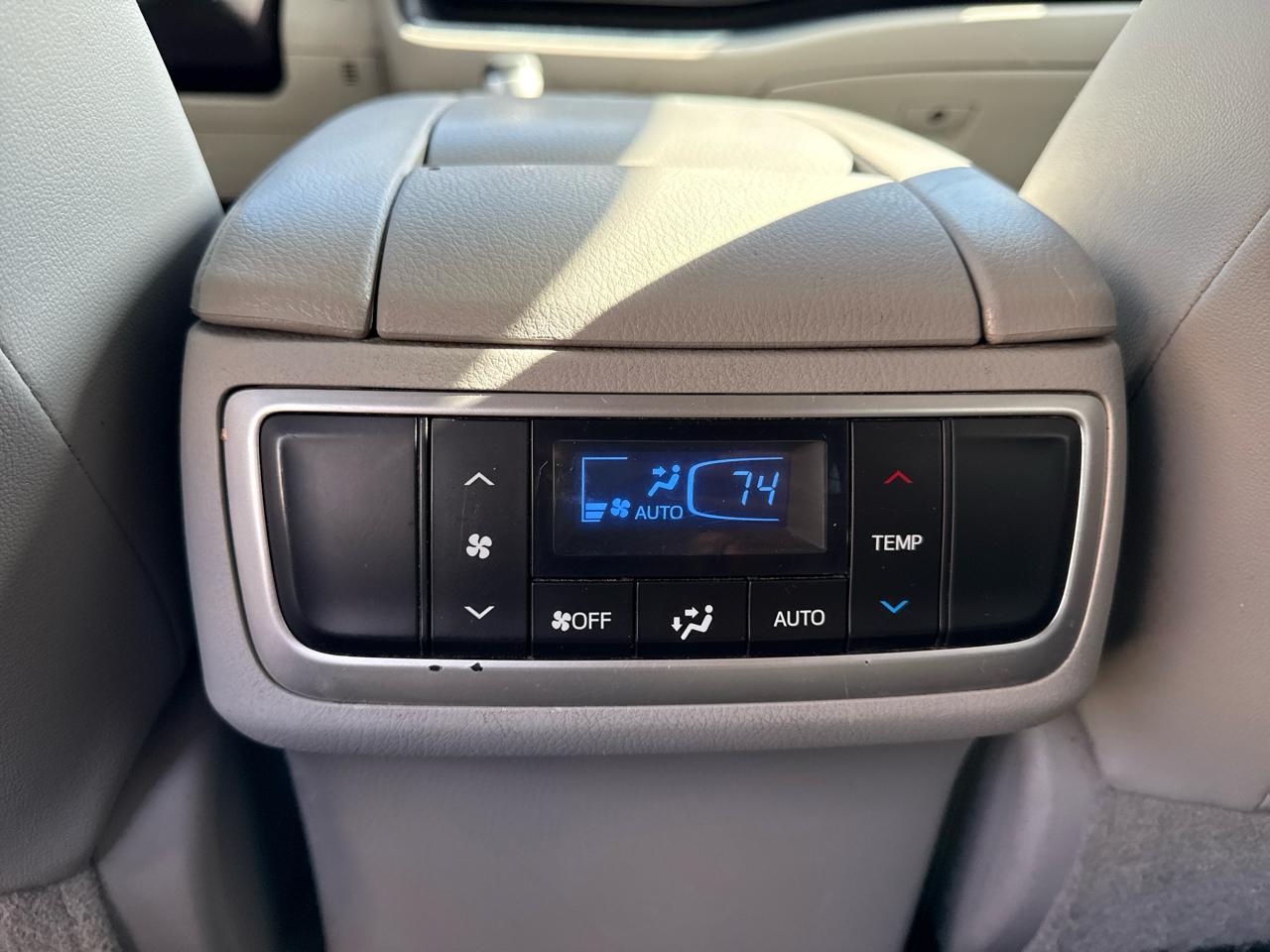 Toyota Highlander SE AWD V6 2018