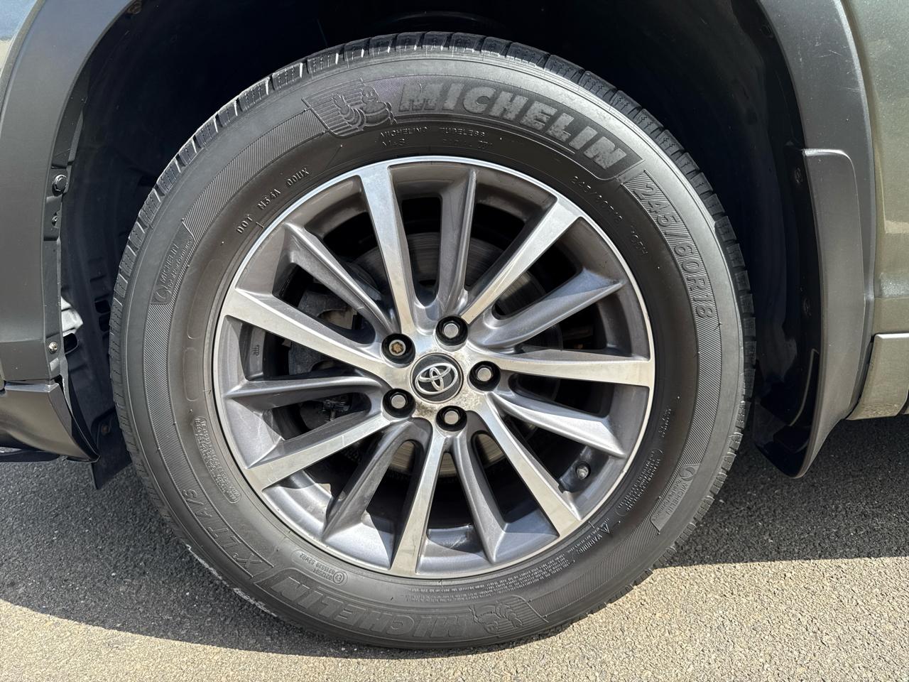 Toyota Highlander SE AWD V6 2018